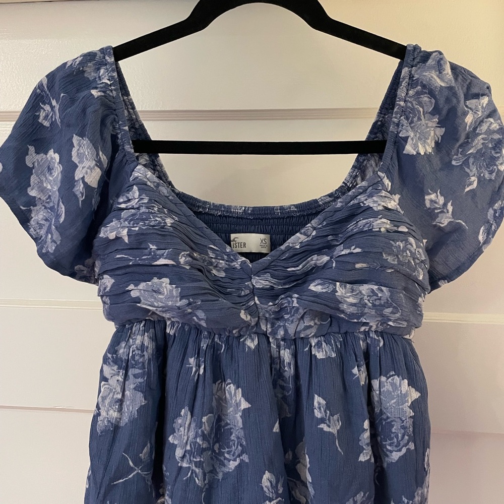 Hollister Blue Floral Crop Top